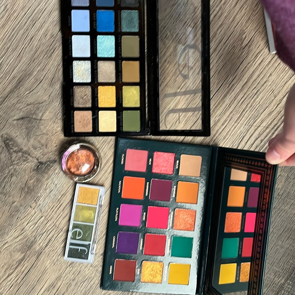 Makeup bundle